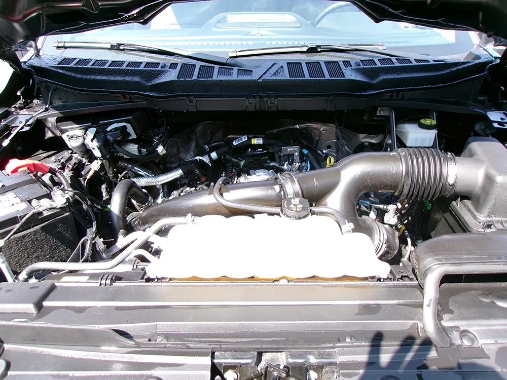 
								FORD F-150 XLT SUPER CREW CAB full									