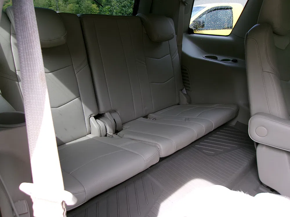 
								CADILLAC ESCALADE LUXURY full									