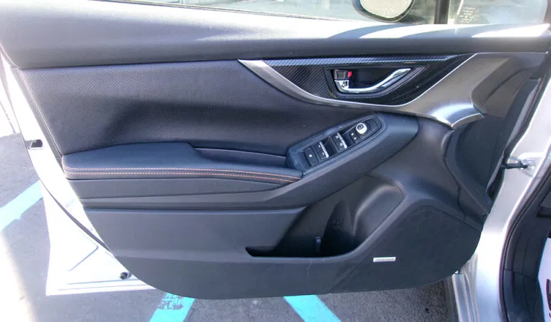 
								SUBARU CROSSTREK LIMITED full									