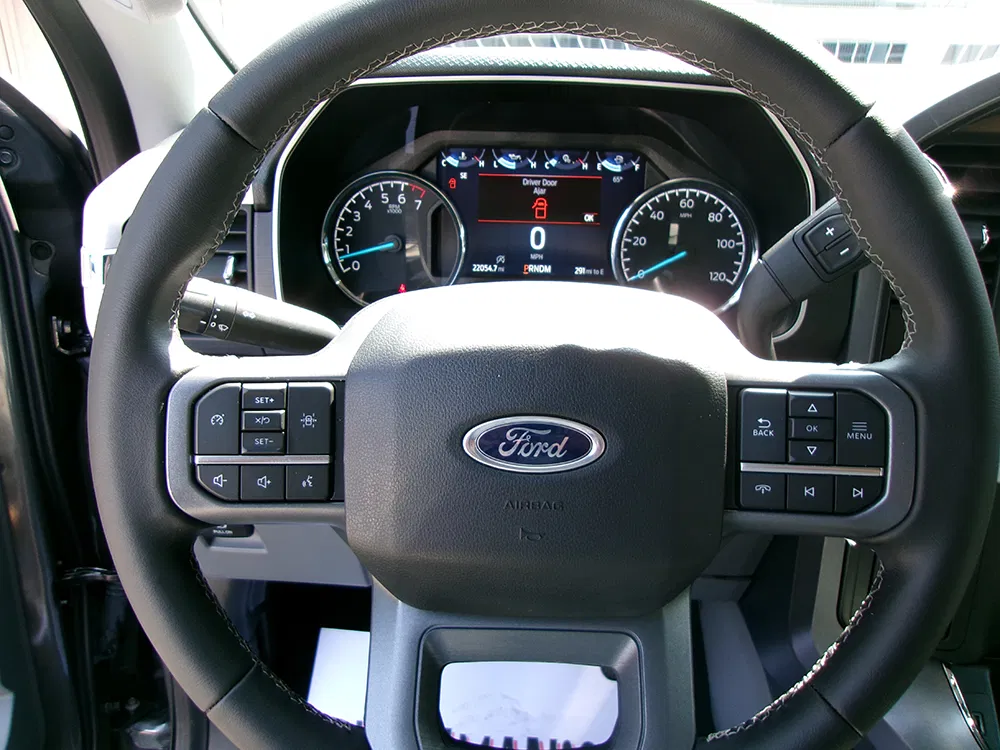 
								FORD F-150 XLT SUPER CREW CAB full									