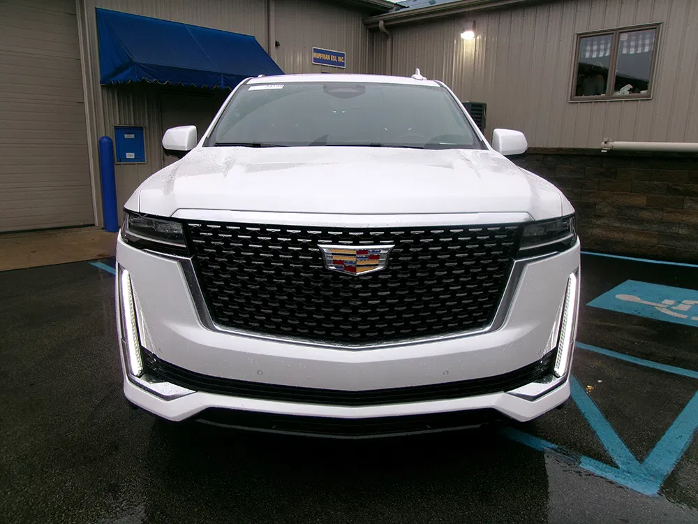 
								CADILLAC ESCALADE PREMIUM full									