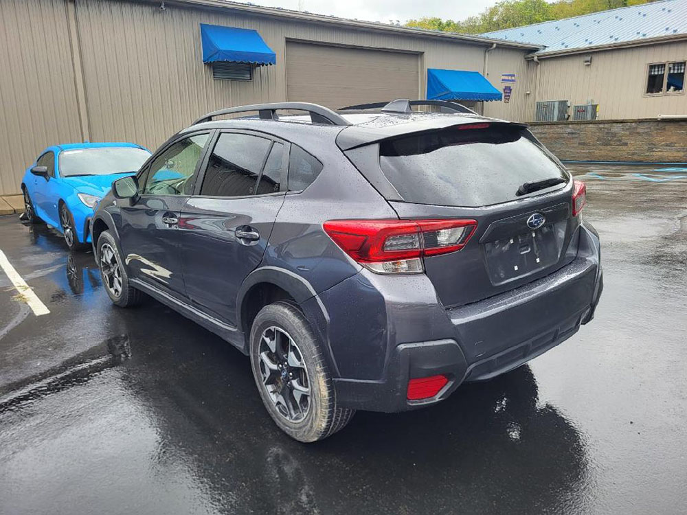 
								SUBARU CROSSTREK PREMIUM full									