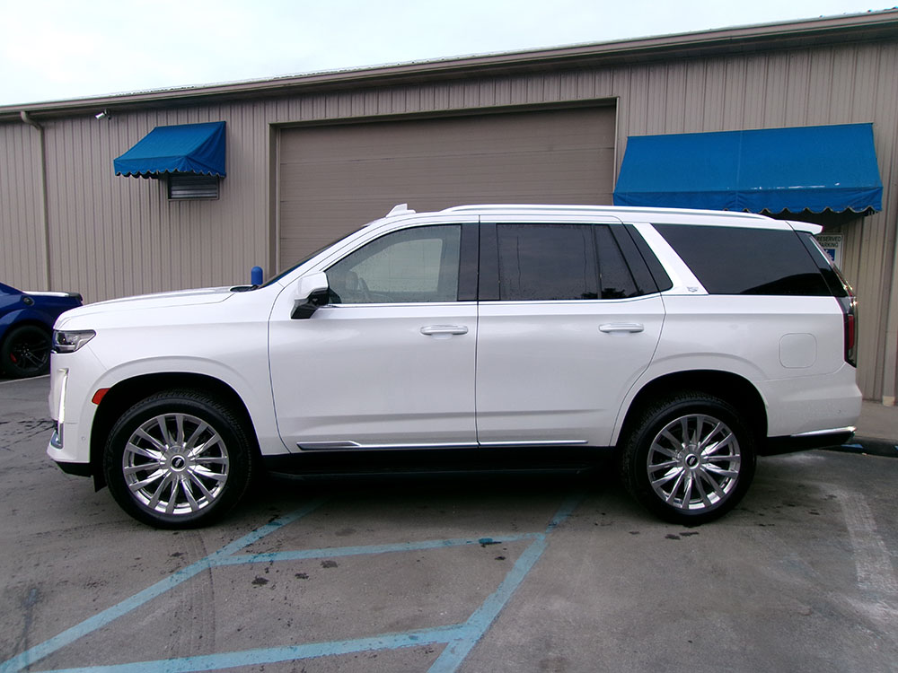 
								CADILLAC ESCALADE PREMIUM full									