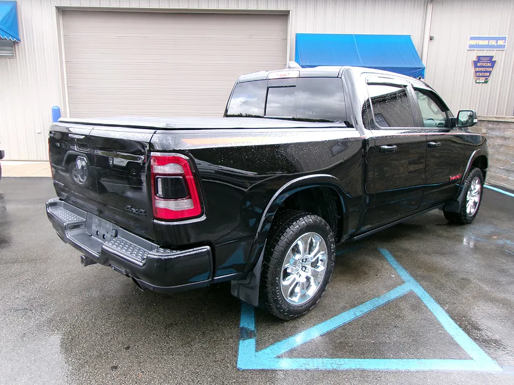 
								RAM 1500 LIMITED CREW CAB full									