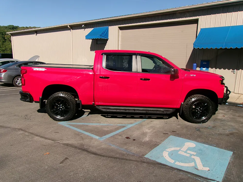 
								CHEVROLET SILVERADO 1500 TRAIL BOSS LT Z71 CREW CAB full									