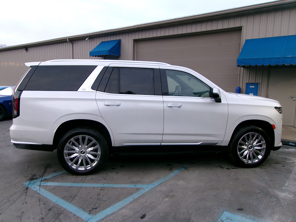 
								CADILLAC ESCALADE PREMIUM full									