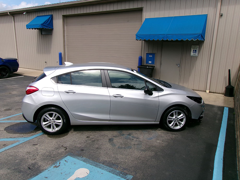 
								CHEVROLET CRUZE LT full									