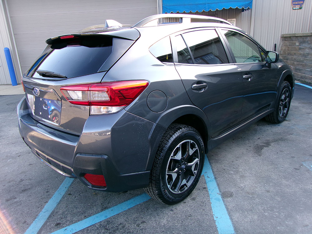 
								SUBARU CROSSTREK PREMIUM full									