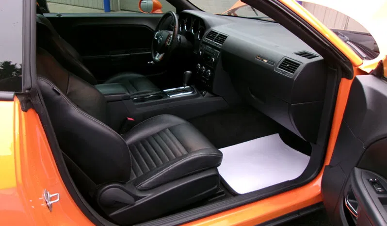 
								DODGE CHALLENGER SXT full									