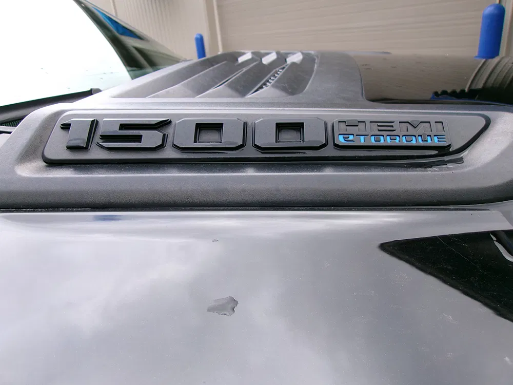 
								RAM 1500 LIMITED CREW CAB full									