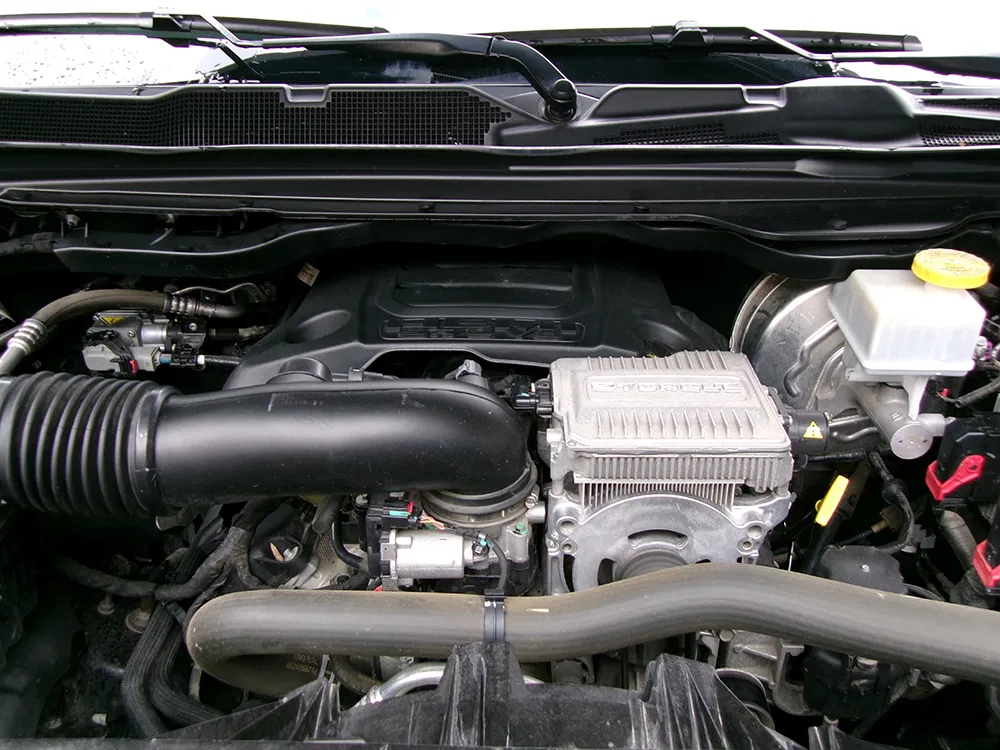 
								RAM 1500 LIMITED CREW CAB full									