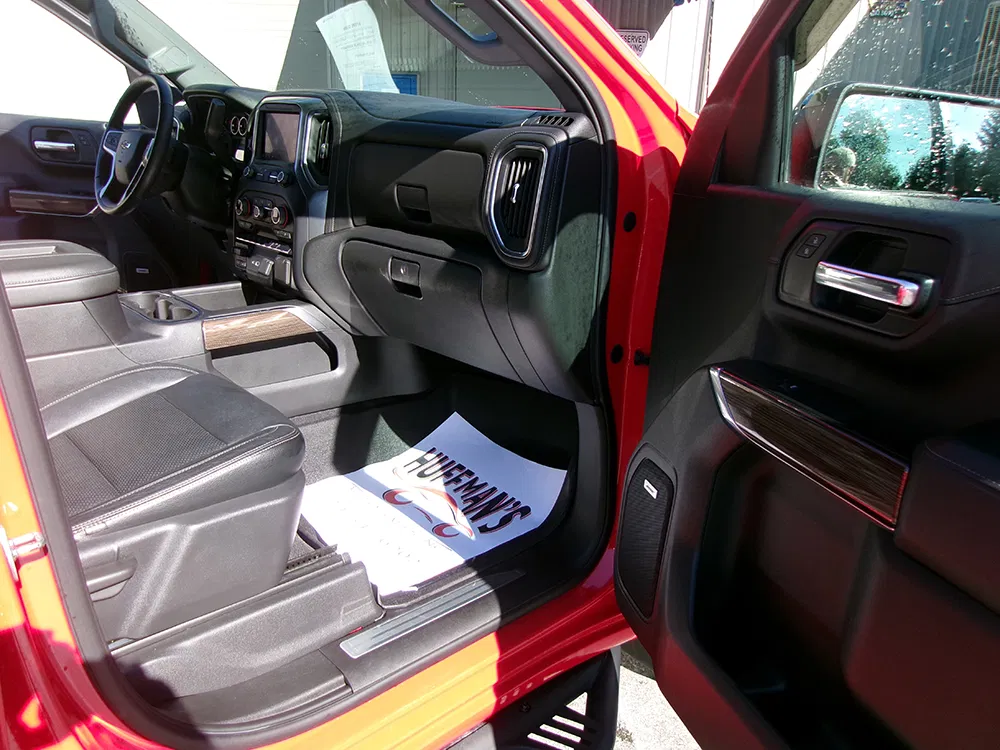
								CHEVROLET SILVERADO 1500 TRAIL BOSS LT Z71 CREW CAB full									
