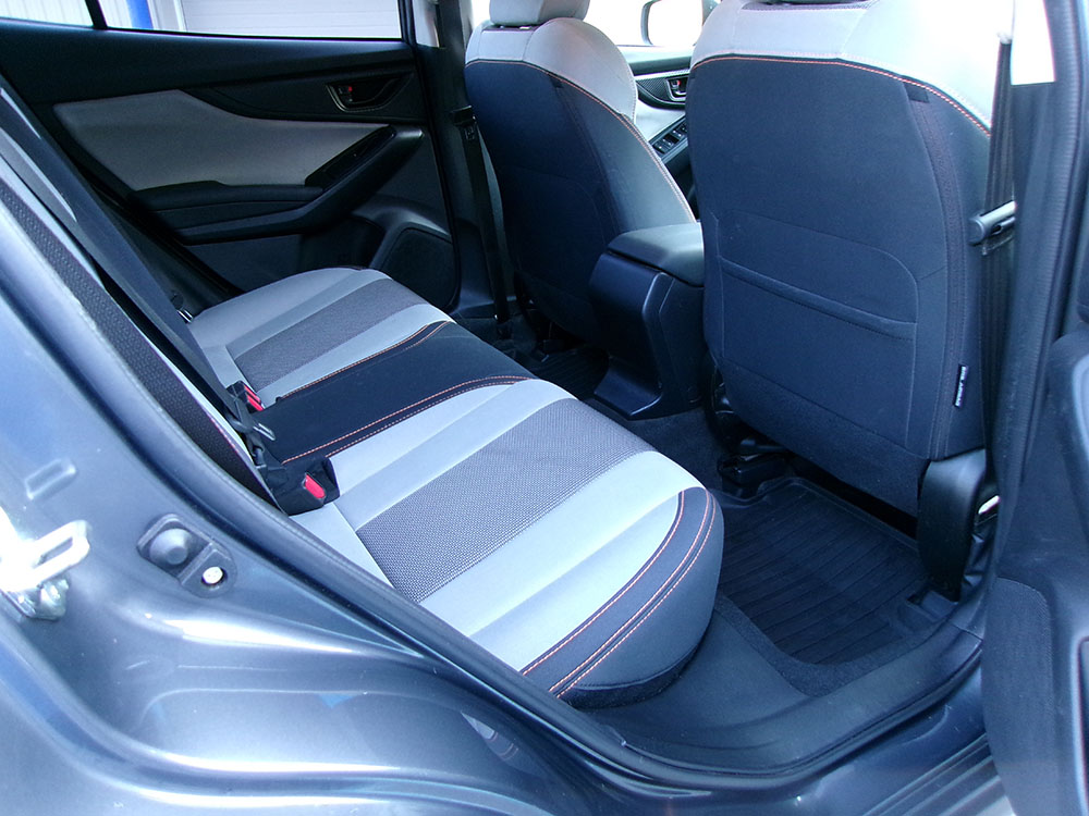 
								SUBARU CROSSTREK PREMIUM full									