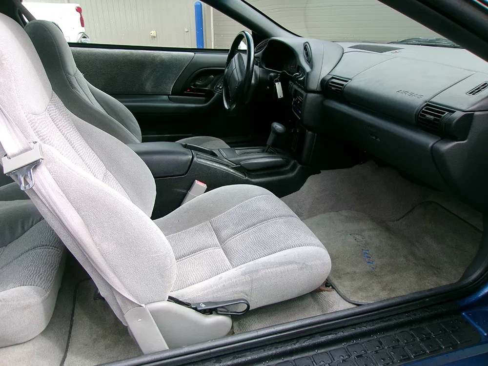 
								CHEVROLET CAMARO RS full									