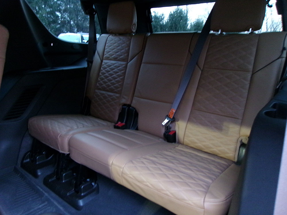
								CADILLAC ESCALADE PREMIUM full									