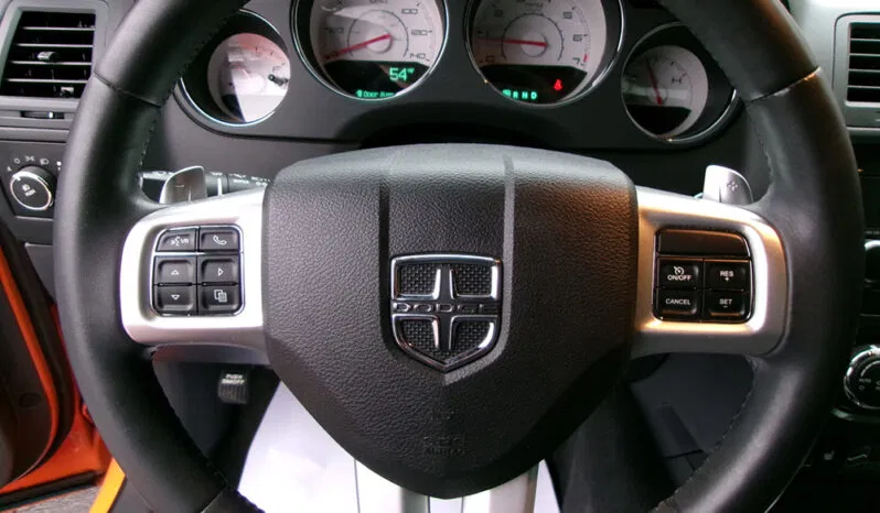
								DODGE CHALLENGER SXT full									
