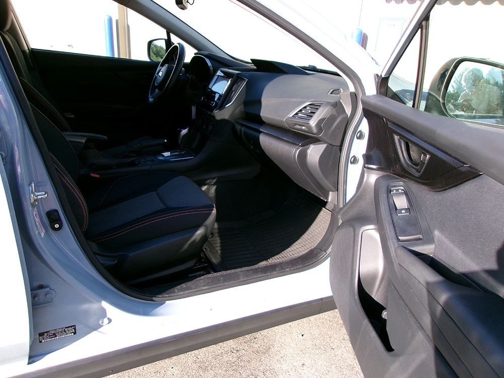 
								SUBARU CROSSTREK PREMIUM full									