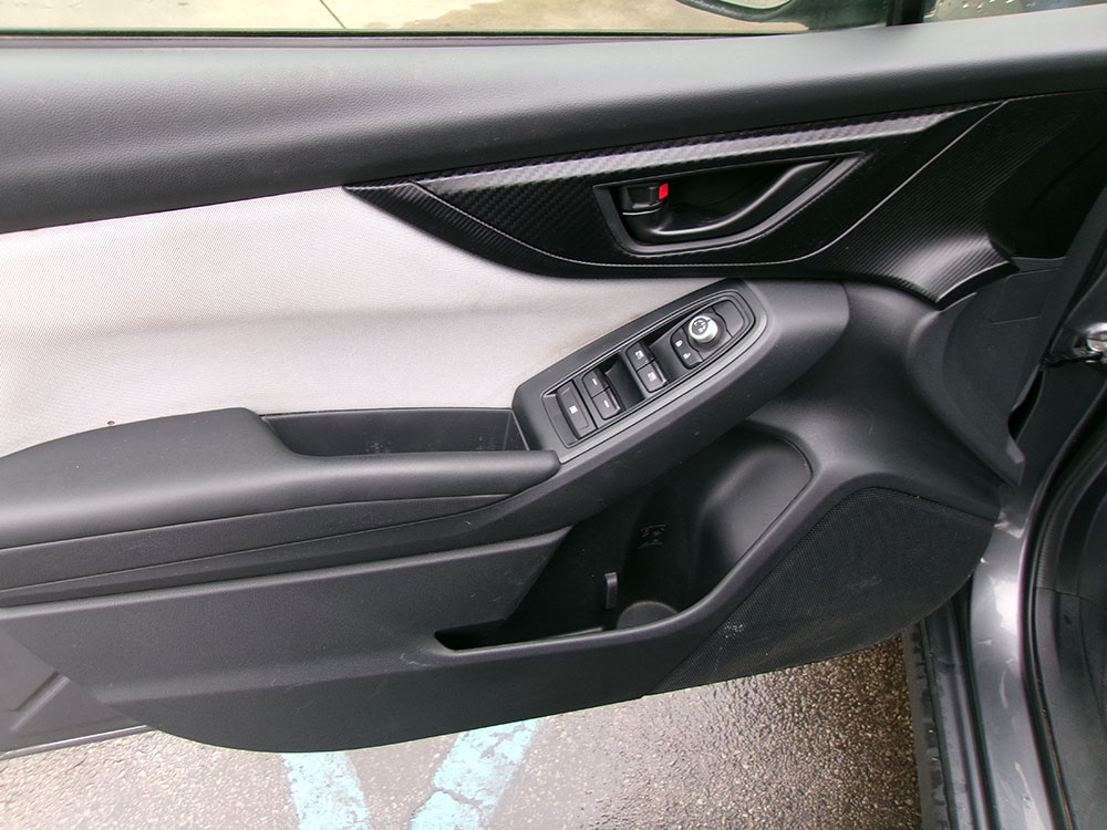 
								SUBARU CROSSTREK PREMIUM full									