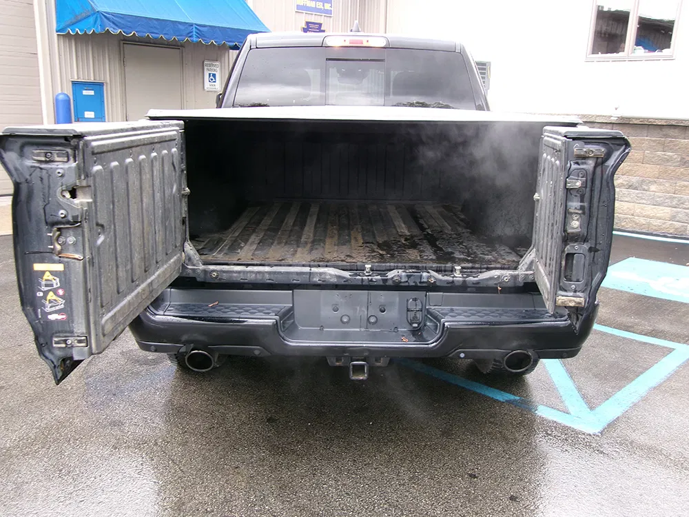 
								RAM 1500 LIMITED CREW CAB full									