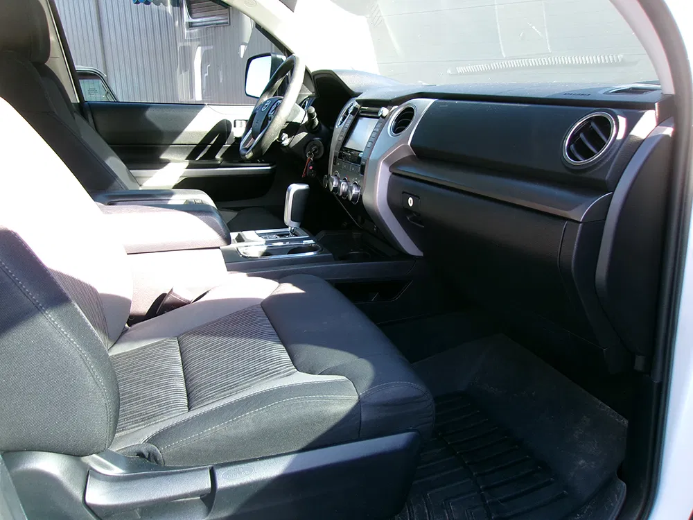 
								TOYOTA TUNDRA SR5 CREWMAX CAB full									