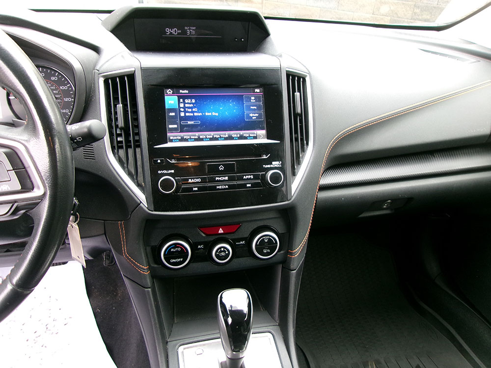 
								SUBARU CROSSTREK PREMIUM full									