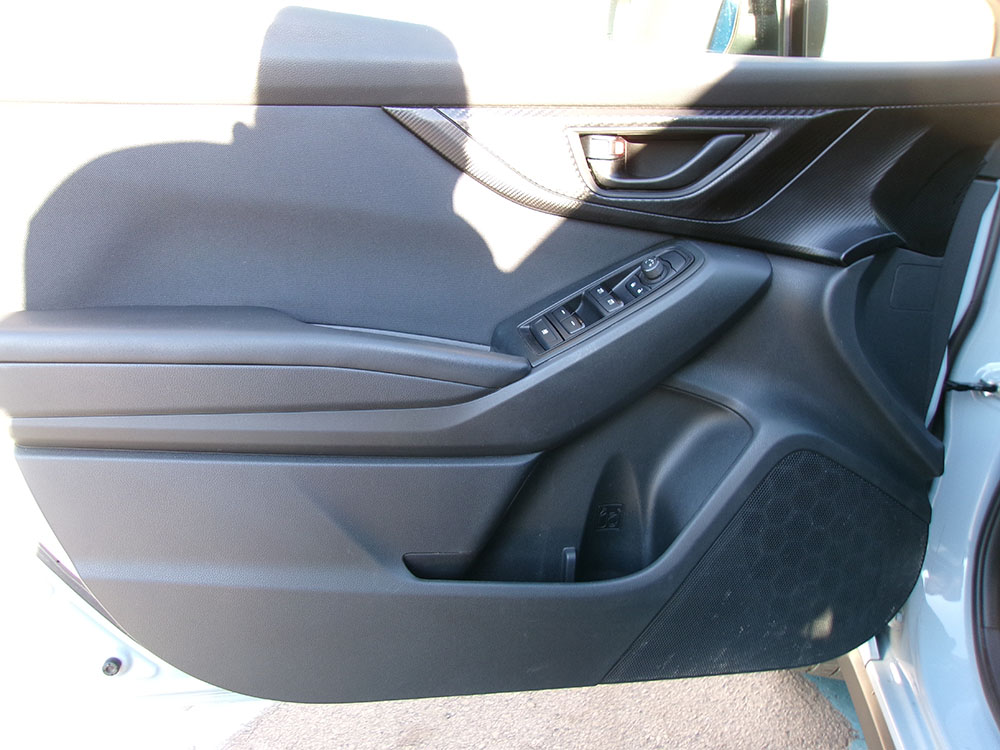 
								SUBARU CROSSTREK PREMIUM full									