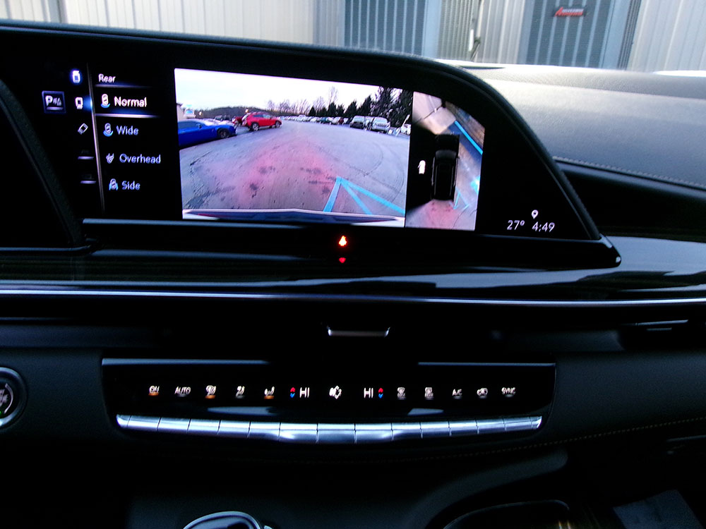 
								CADILLAC ESCALADE PREMIUM full									