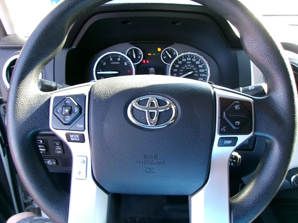 
								TOYOTA TUNDRA SR5 CREWMAX CAB full									
