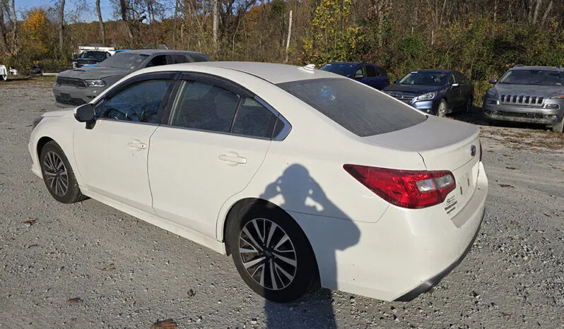 
								SUBARU LEGACY PREMIUM full									