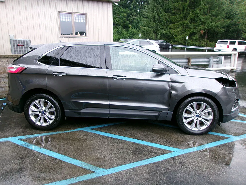 
								FORD EDGE TITANIUM full									