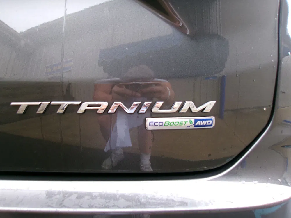 
								FORD EDGE TITANIUM full									