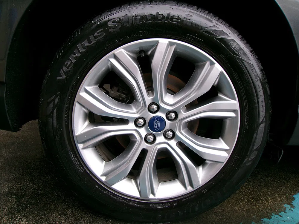 
								FORD EDGE TITANIUM full									