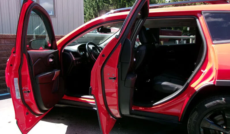 
								JEEP CHEROKEE LIMITED full									