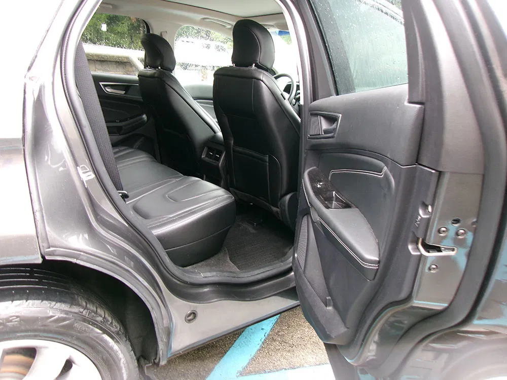 
								FORD EDGE TITANIUM full									