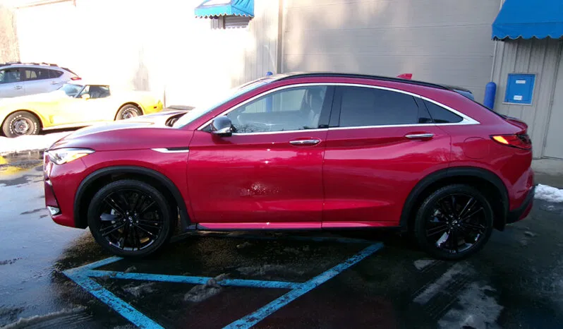 
								INFINITI QX55 ESSENTIAL full									