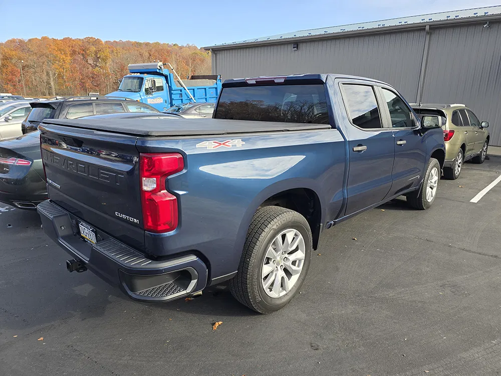 
								CHEVROLET SILVERDO 1500 CUSTOM CREW CAB full									