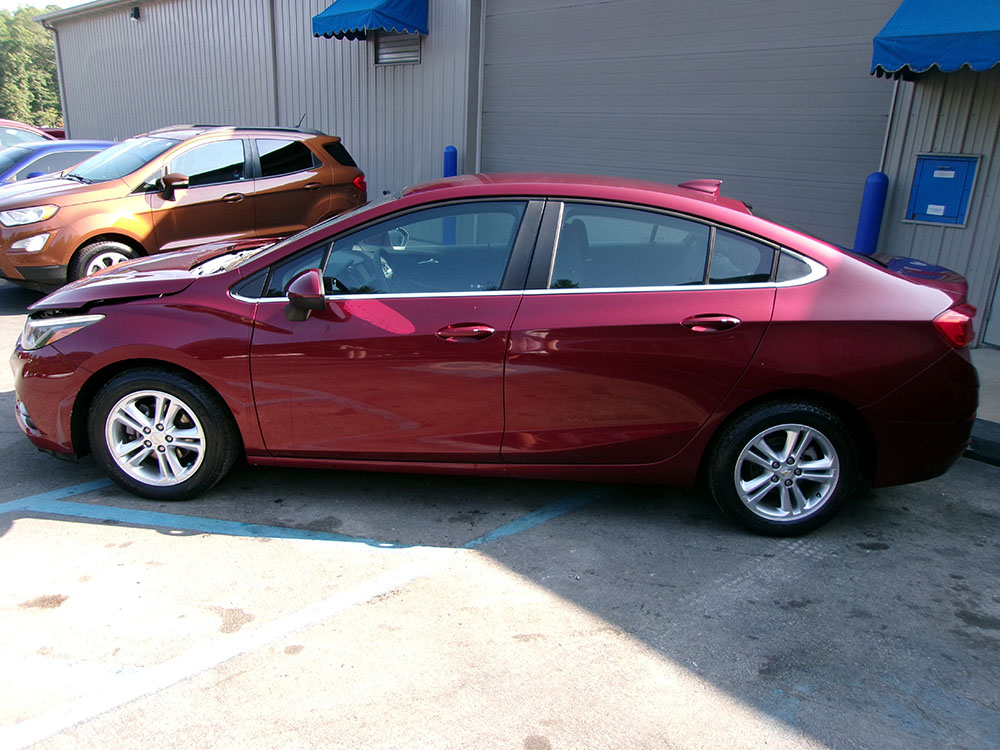
								CHEVROLET CRUZE LT full									