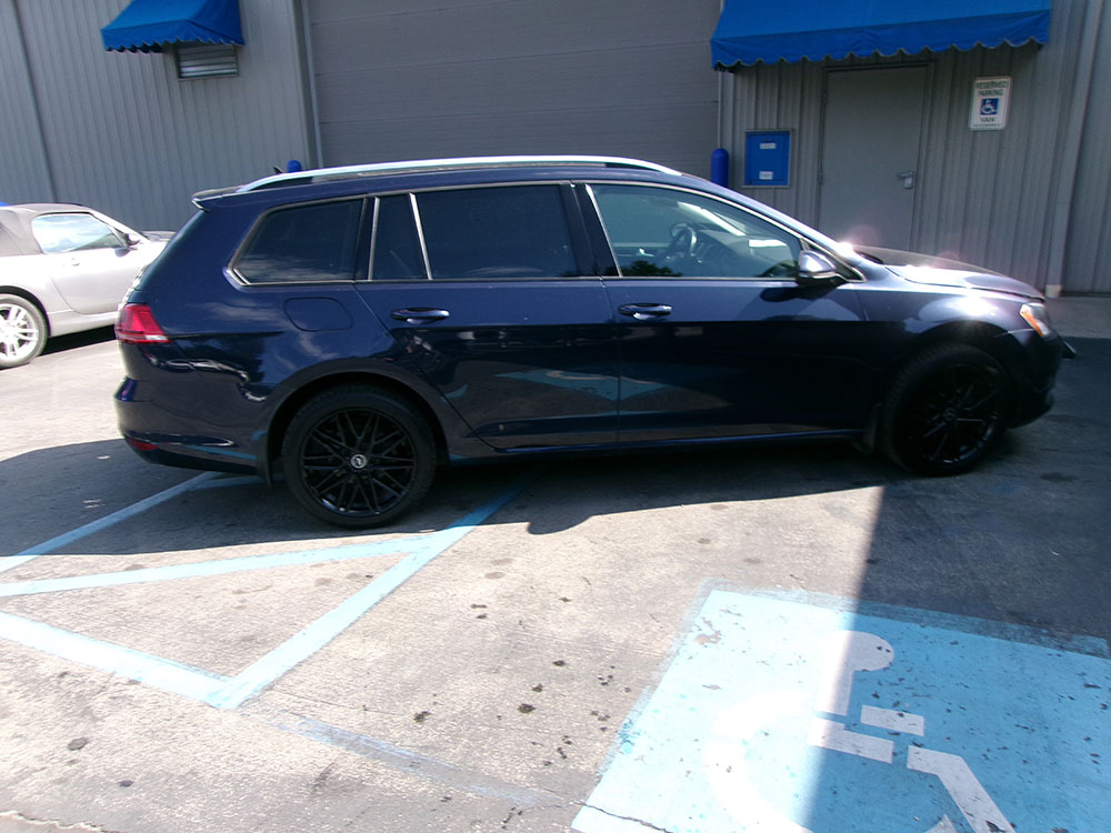 
								VOLKSWAGEN GOLF SPORTWAGEN SEL full									