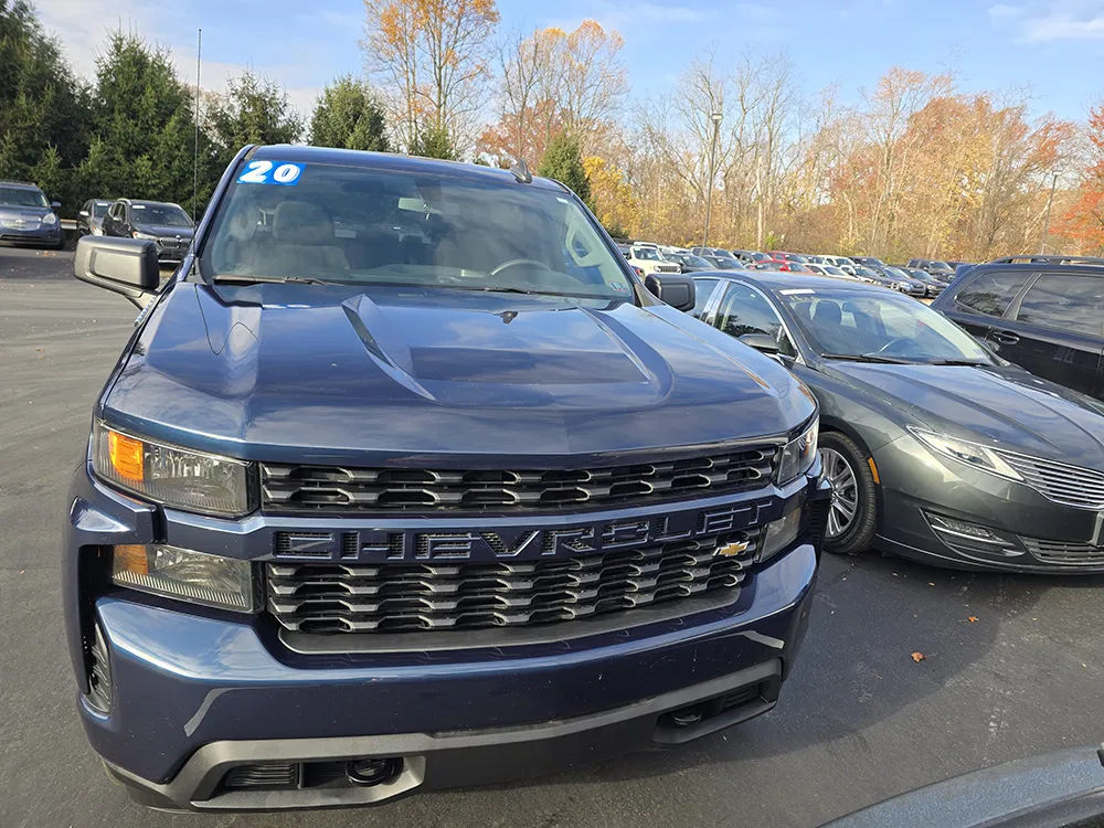 
								CHEVROLET SILVERDO 1500 CUSTOM CREW CAB full									