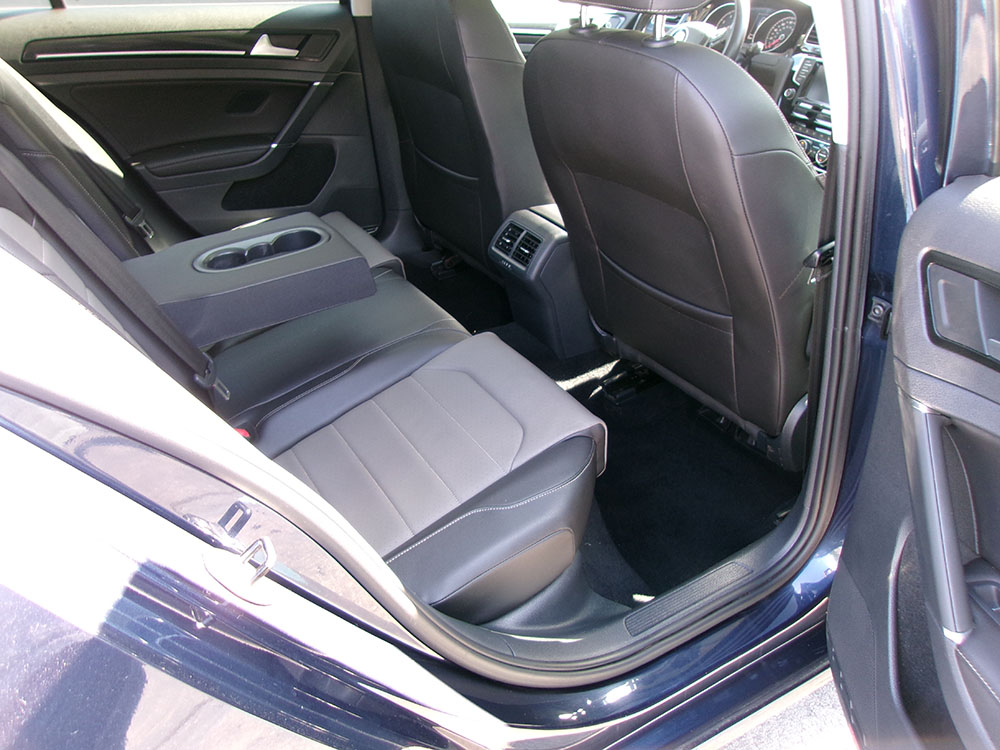 
								VOLKSWAGEN GOLF SPORTWAGEN SEL full									