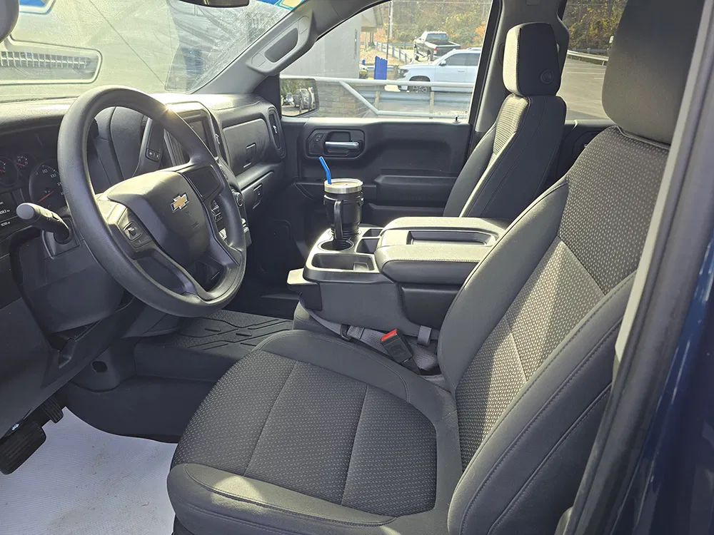 
								CHEVROLET SILVERDO 1500 CUSTOM CREW CAB full									