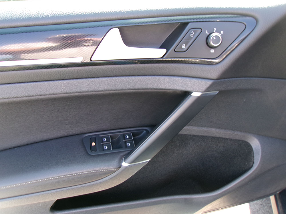 
								VOLKSWAGEN GOLF SPORTWAGEN SEL full									