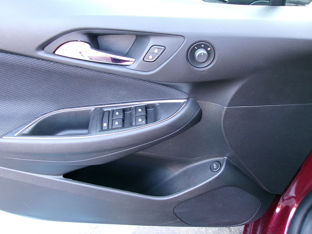 
								CHEVROLET CRUZE LT full									