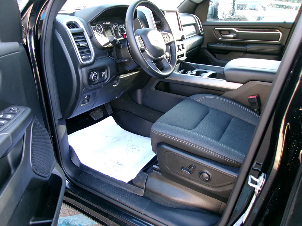 
								RAM 1500 BIGHORN SPORT QUAD CAB full									