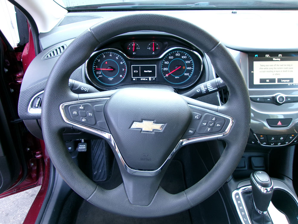 
								CHEVROLET CRUZE LT full									