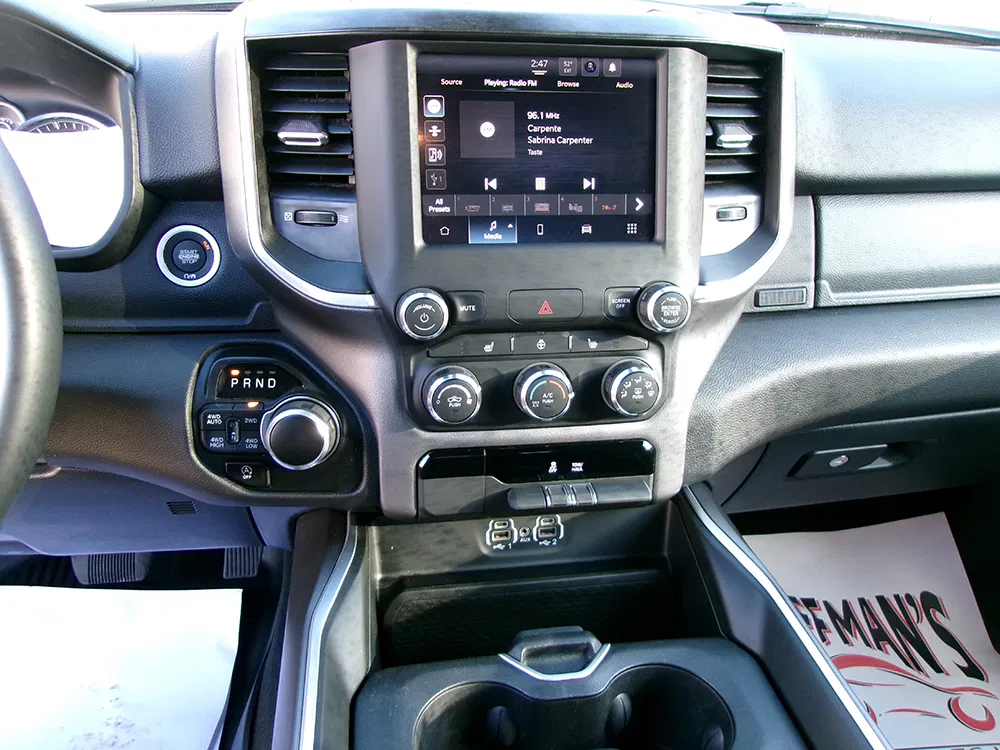 
								RAM 1500 BIGHORN SPORT QUAD CAB full									