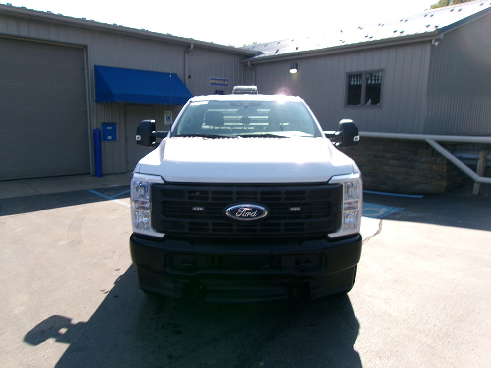 
								FORD F-350 XL SUPERCAB UTILITY BED full									