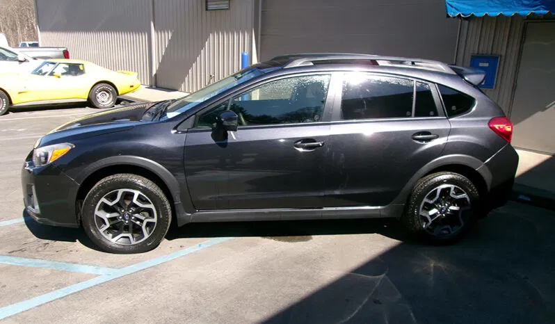 
								SUBARU CROSSTREK LIMITED full									