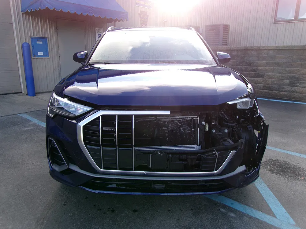 
								AUDI Q3 PREMIUM S-LINE full									