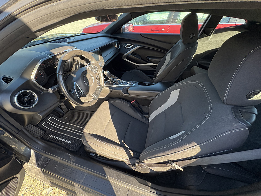 
								CHEVROLET CAMARO LT full									